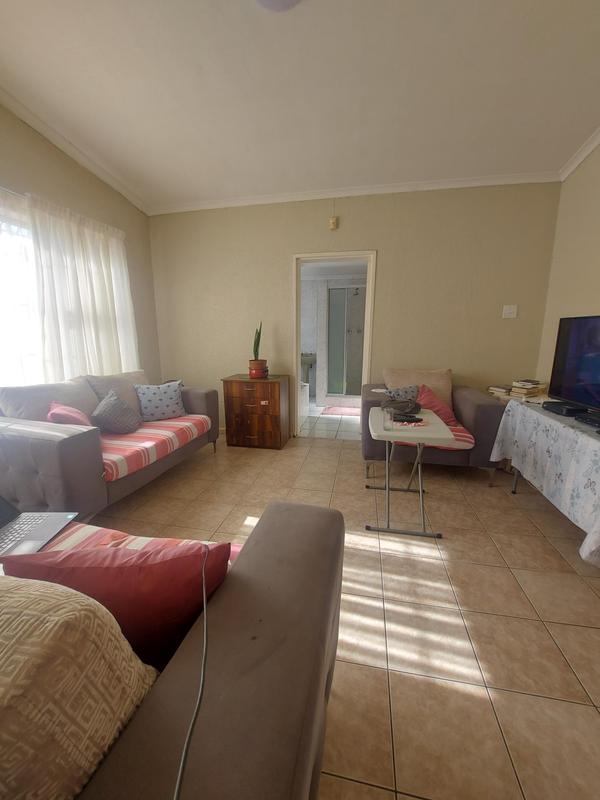 To Let 2 Bedroom Property for Rent in Goodwood Central Western Cape